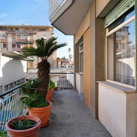 アパート La Casa Del Pescatore アラッシオ